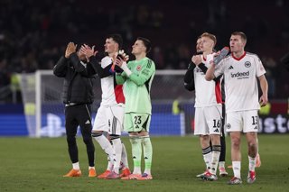 Players of Eintracht Francfort?? applaud the fans at the end of the match during the UEFA Champions League 2025/26 League Phase MD6, football match played between FC Barcelona and Eintracht Francfort?? at Spotify Camp Nou stadium on December 09, 2025 in B