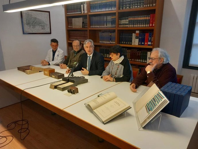 5.500 Placas Fotográficas De La España De 1920 Y 332 Obras De Rey Pastor, Nuevos Fondos IER Disponibles Para Consulta