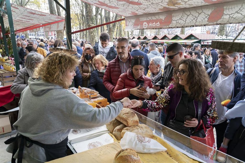 Archivo - Feria de Santo Tomás en el Arenal de Bilbao