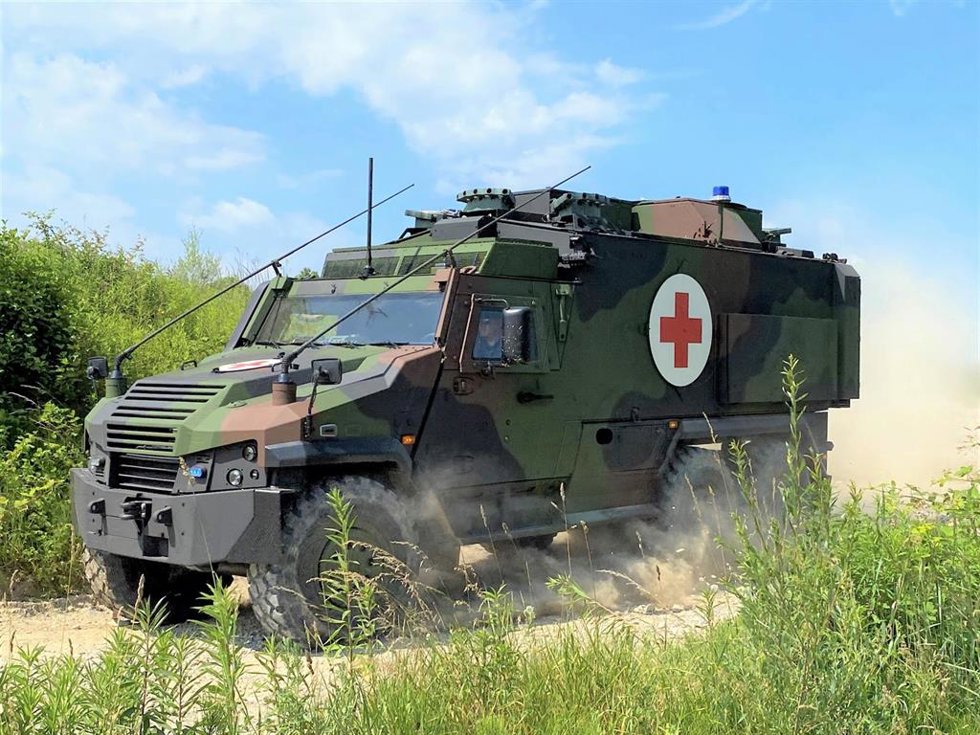 Archivo - Vehículo Blindado Medio Médico 'EAGLE 6x6'  de General Dynamics.