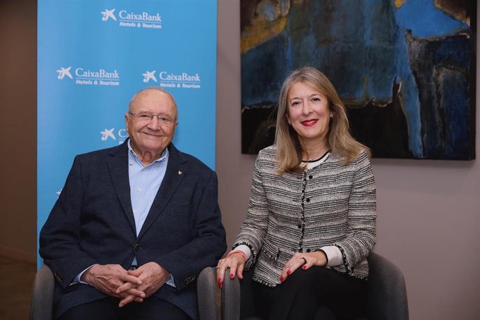 Joan Llull y María Cruz Rivera.