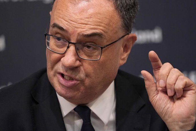 Archivo - 01 August 2024, United Kingdom, London: Andrew Bailey, Governor of the Bank of England, speaks during the Bank of England Monetary Policy Report press conference at the Bank of England, London. Photo: Alberto Pezzali/PA Wire/dpa
