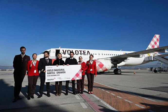 Foto de la llegada del vuelo inaugural de la ruta Nantes-Granada