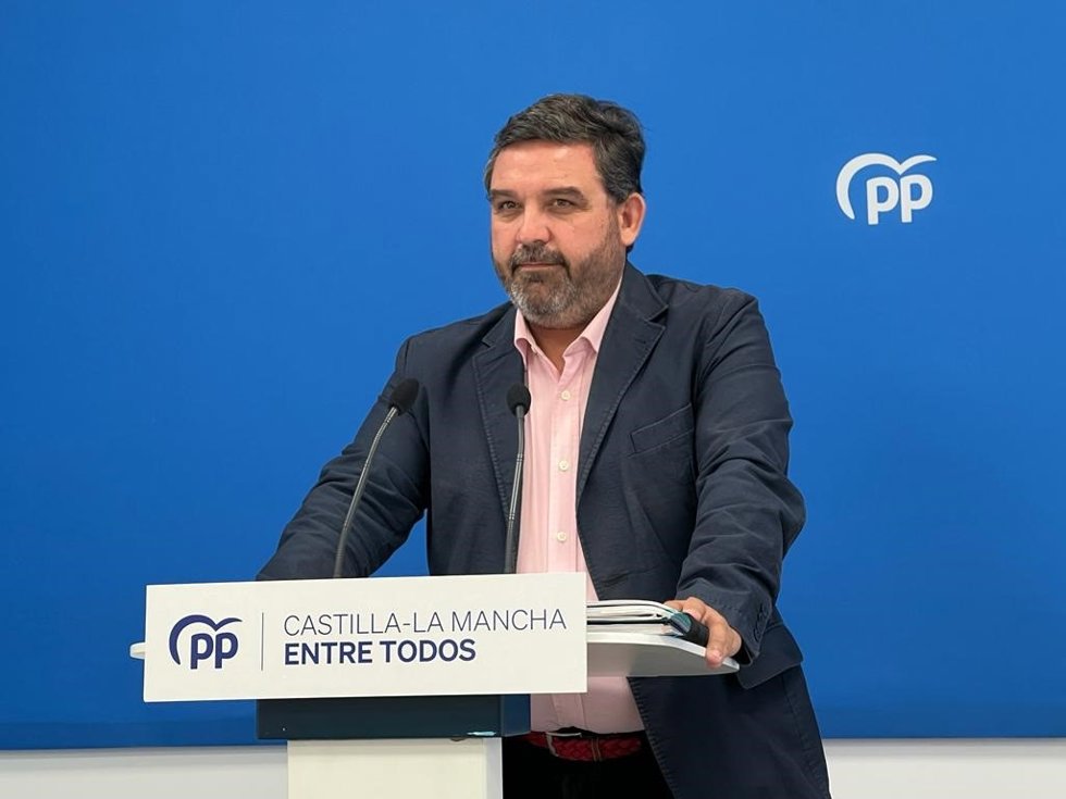 Archivo - El vicesecretario de Organización del PP de Toledo, Joaquín Romera