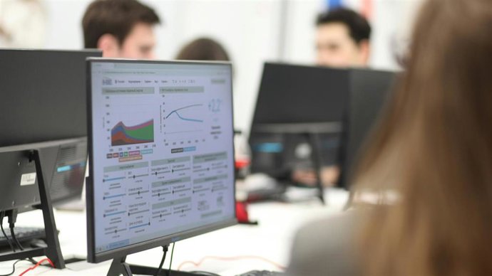 La patronal prevé que las economías española y catalana reduzcan su ritmo de crecimiento