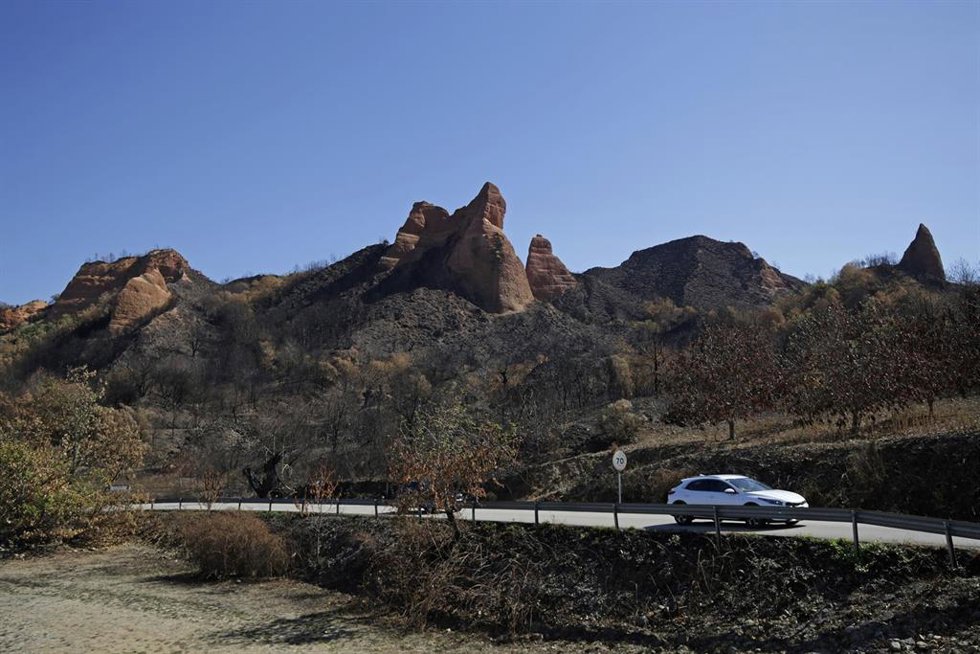 Archivo - Paisaje en Las Médulas, a 2 de octubre de 2025, en El Bierzo, León, Castilla y León (España). El incendio de Las Médulas en agosto de 2025 ha sido uno de los más devastadores en la historia reciente de este paraje natural y Patrimonio de la Hu