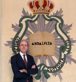 El catedrático de Derecho Administrativo Juan Antonio Carrillo Donaire, en una foto de archivo.