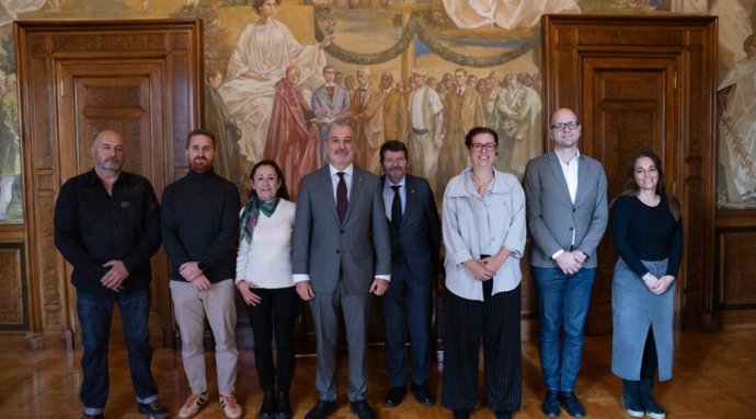 Firma del convenio, con el alcalde Collboni y el teniente de alcalde Batlle