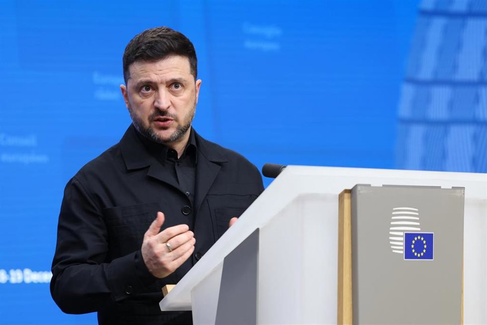 El presidente ucraniano, Volodimir Zelenski, en rueda de prensa desde Bruselas tras reunirse con los líderes europeos.