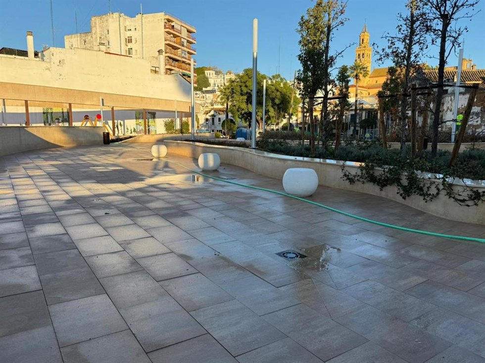 Nuevo espacio urbano junto a la Plaza del Duque en Alcalá de Guadaíra (Sevilla).