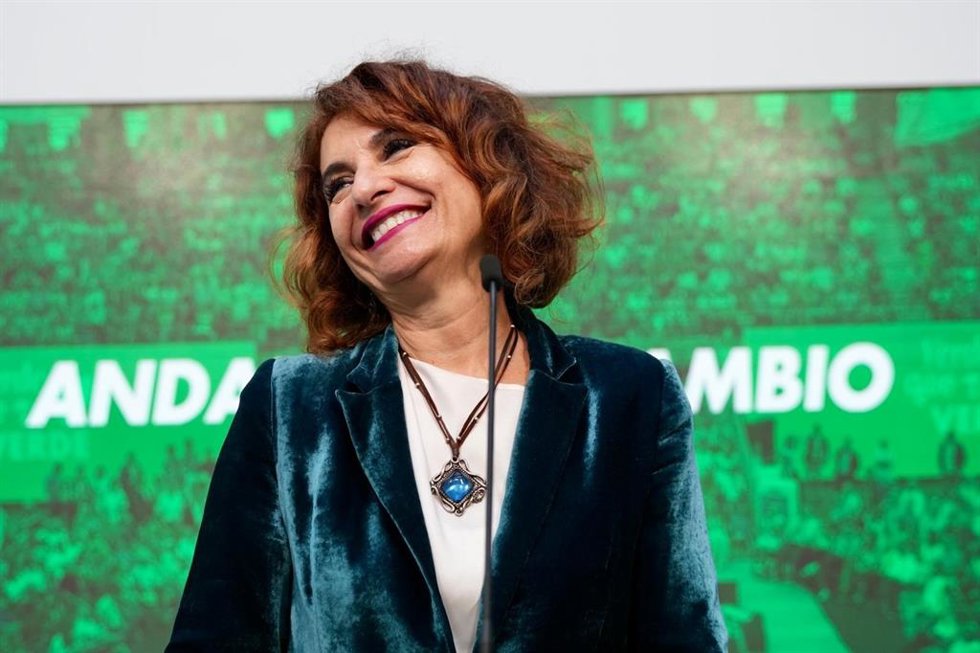La secretaria general del PSOE de Andalucía y vicepresidenta y ministra de Hacienda, María Jesús Montero, este jueves en Sevilla antes de reunirse con la Comisión Ejecutiva Regional de su partido.