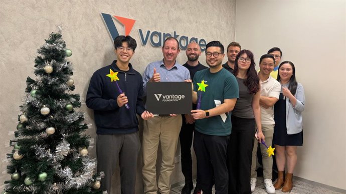 Vantage Foundation Spreads Festive Cheer to Children with Starlight Sydney Initiative