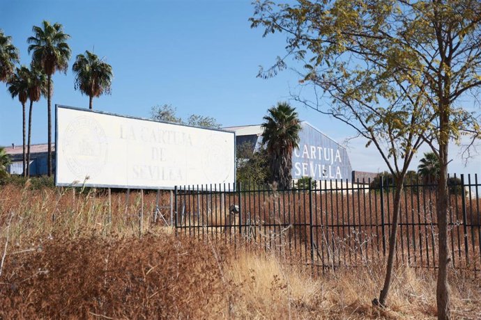 Archivo - Imágenes actuales de la fábrica de cerámicas de La Cartuja Pickman. 