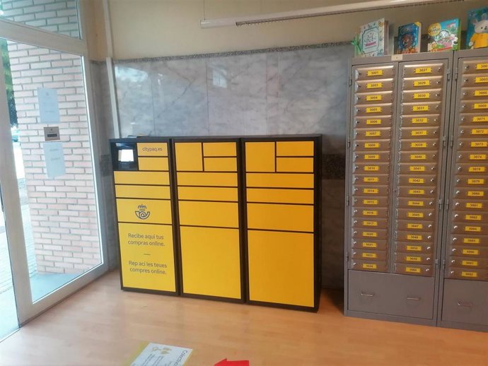 Archivo - Las taquillas inteligentes del servicio Citypaq de la Oficina Principal de Correos de Palma.