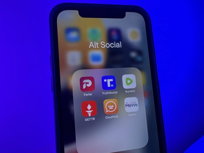 Archivo - Truth Social en un móvil.