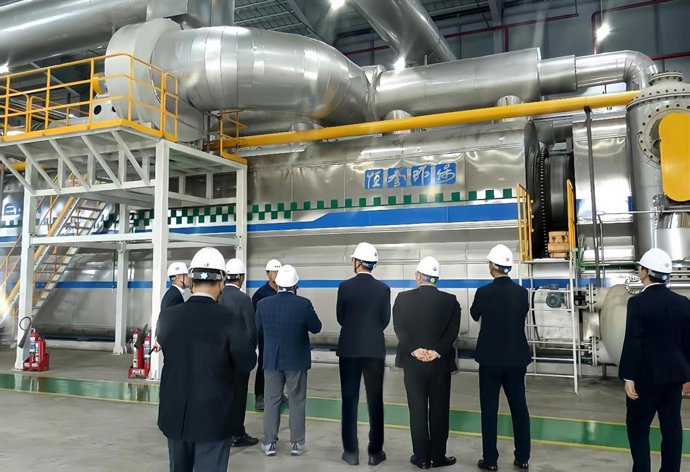 Niutech’s Large-Sale of Industrial Continuous Intelligent Waste Plastic Pyrolysis Production Line