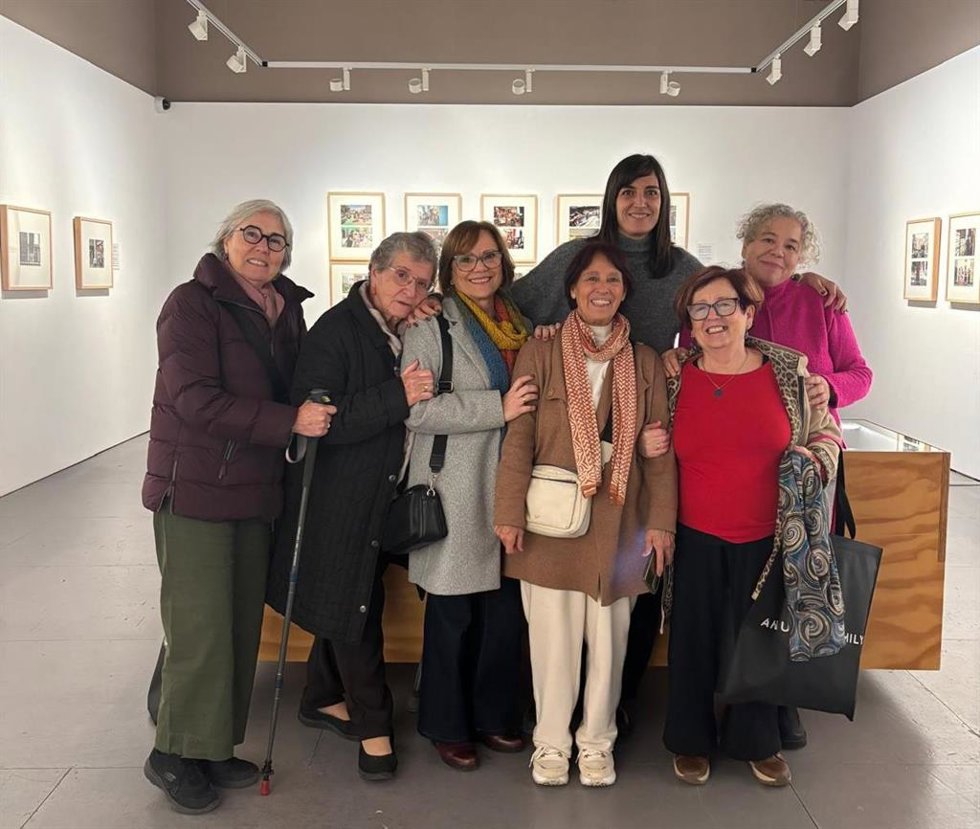 Exposición Ellas en la Ciudad en el CICUS.
