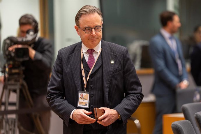 El primer ministre belga, Bart de Wever, a la seua arribada a la cimera europea celebrada a Brussel·les.