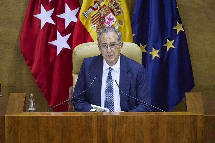 El presidente de la Asamblea de Madrid, Enrique Ossorio, durante un pleno de la Asamblea de Madrid