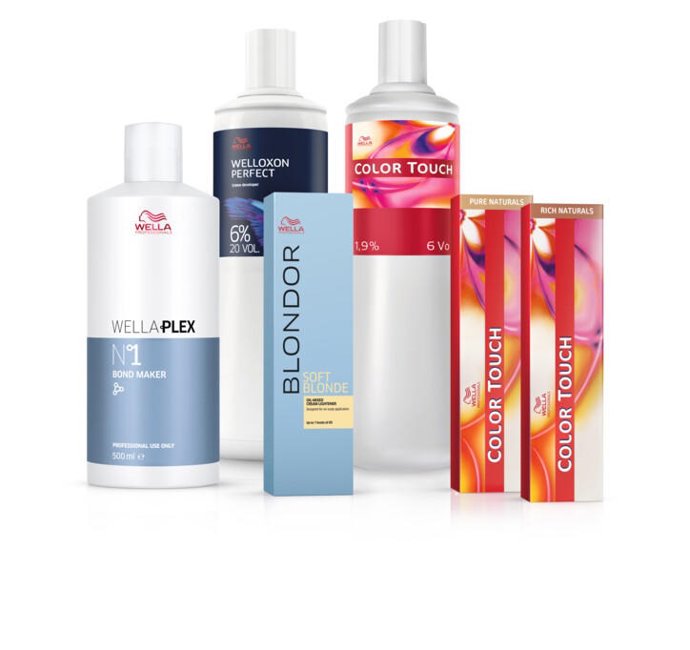 Archivo - Set de productos de Wella.