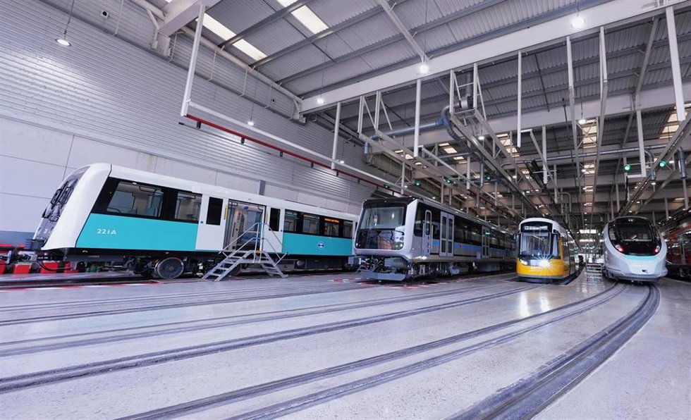 Archivo - Trenes en la fábrica de CAF