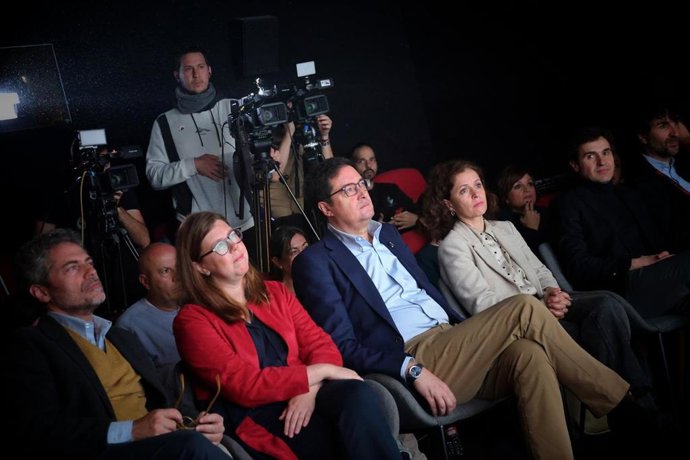 El ministro para la Transformación Digital y de la Función Pública, Óscar López, ha presentado este viernes LAZONA Hub Audiovisual, una nueva factoría de creación y postproducción audiovisual que estará en funcionamiento en noviembre de 2026.