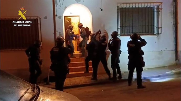 Operación de la Guardia Civil en Villanueva de Córdoba contra el narcotráfico.