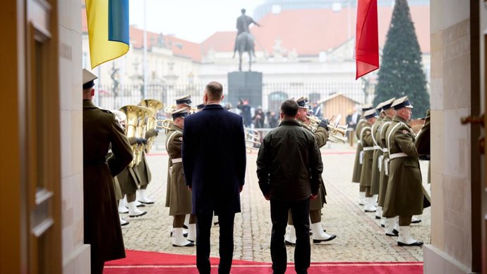 O presidente polonês Karel Nawrocki e o presidente ucraniano Volodmir Zelenski, 19 de dezembro de 2025