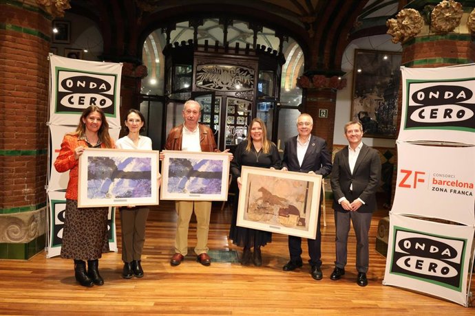 Entrega del reconocimiento a ONG y entidades solidarias.