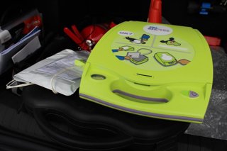 Archivo - Desfibrilador.