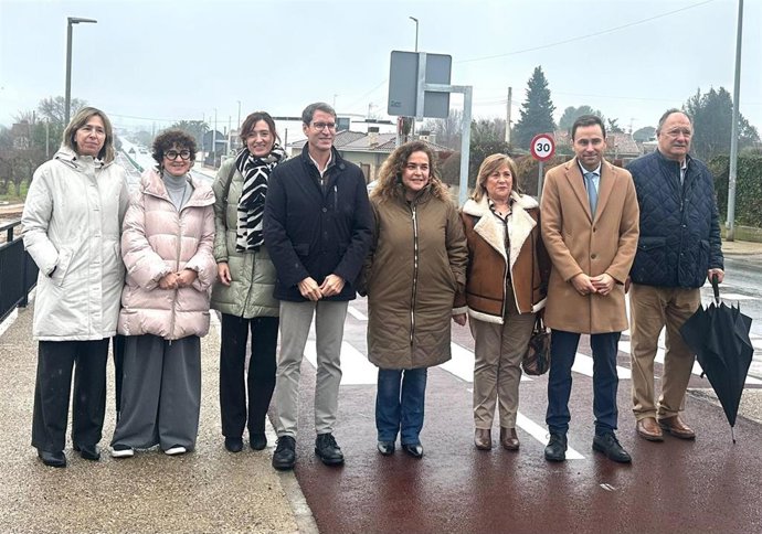 Arraiz Nalda destaca la importancia de los fondos europeos en el nuevo carril ciclopeatonal que une Lardero con Alberite