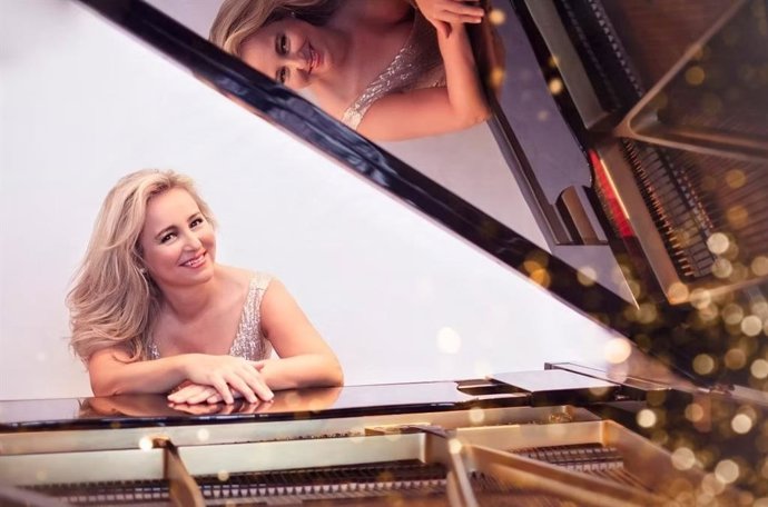 Paula Coronas, pianista y profesora malagueña, recibe el 'Premio a la mejor labor musical del año'