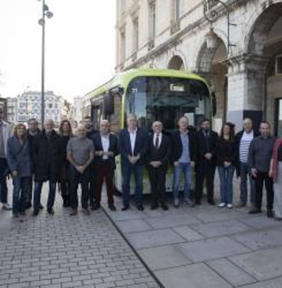 Visita de una delegación de Pamplona a Baiona.