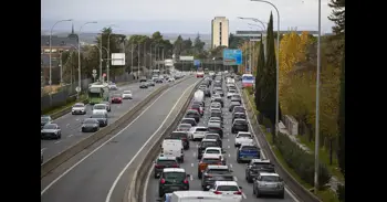 Arranca la operación Navidad con accidentes y atascos en Madrid, Barcelona, Santander, Valencia o Murcia