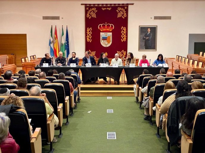 Celebración de la primera reunión de la Mesa de Coordinación contra Delitos de Odio de Torremolinos (Málaga).