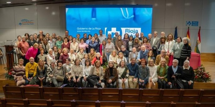 El SERIS reconoce la gran contribución de los profesionales sanitarios jubilados en 2025