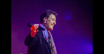 Manolo García pone en pie al público en su primera noche de teatros en Madrid "haciendo canciones para la gente"