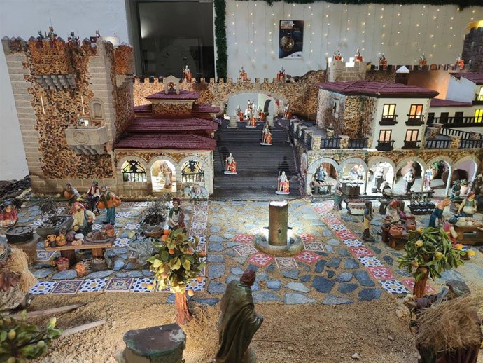 Belén municipal instalado en el Palacio de la Isla de Cáceres