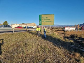 Mejora de los carteles institucionales en la red de carreteras de titularidad autonómica de Almería.
