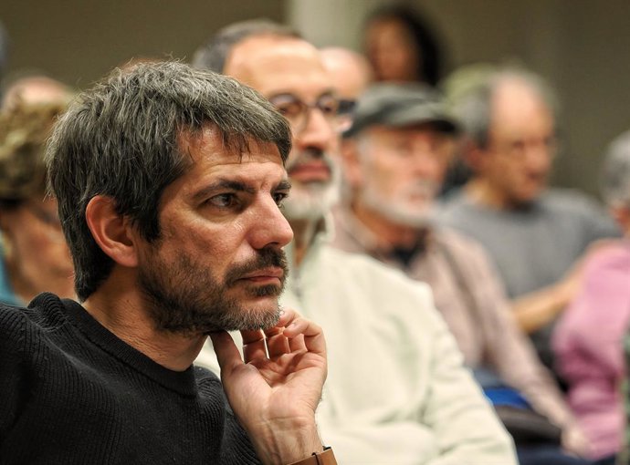 O Ministro da Cultura, Ernest Urtasun, participa de um evento da Izquierda Unida para apresentar o trabalho do Ministério da Cultura, em 10 de dezembro de 2025, em Valladolid, Castilla y León (Espanha).