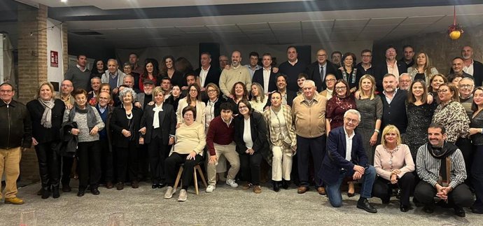 Convivencia de militantes del PSOE de Jaén, con la participación del alcalde de la capital, Julio Millán.