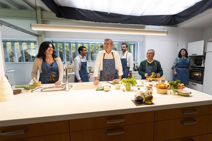 O presidente do PPdeG, Alfonso Rueda, durante a gravación da súa felicitación de Nadal.