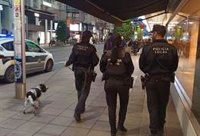Alicante refuerza con 10 policías locales la vigilancia en las principales zonas comerciales durante la Navidad