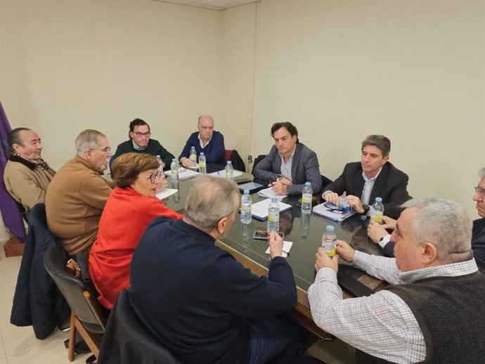 Reunión del Grupo Popular en el Ayuntamiento de Jaén con el Consejo Económico y Social (CES) local.