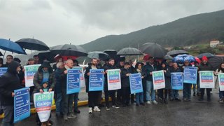 El BNG realiza una acción de protesta para pedir el "fin" de la concesión de la AP-9, a 20 de diciembre de 2025.