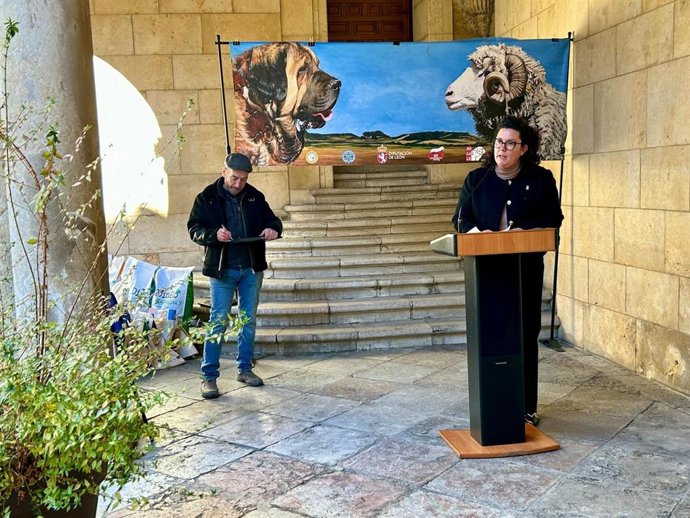 El patio del Palacio de los Guzmanes acoge la entrega de premios del Campeonato Provincial de Mastín