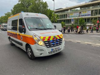 Archivo - Ambulancia en Francia (archivo)