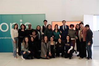 Participantes en la jornada celebrada en Etopia.