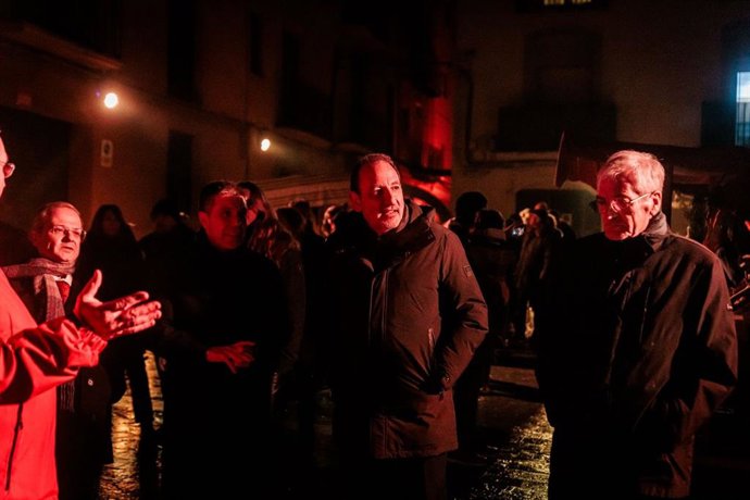 El conseller Ramon Espadaler visita el 'pessebre vivent' de la Seu d'Urgell (Lleida).