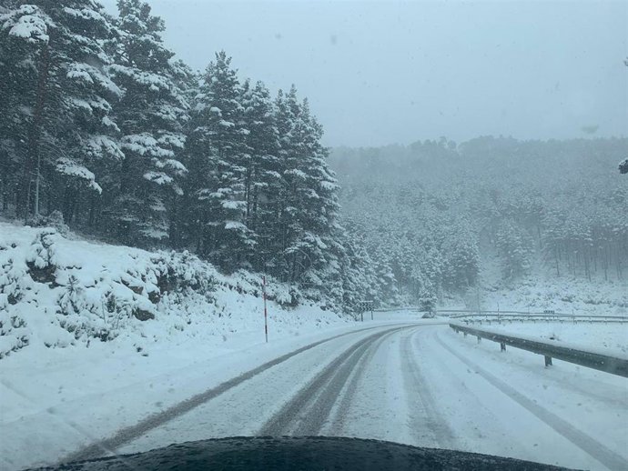 Archivo - La nieve llega a La Rioja